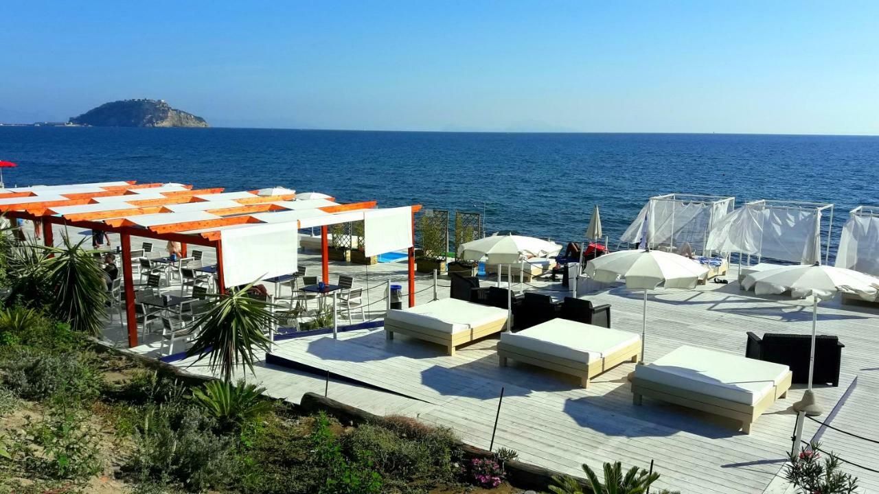 Coral & Turquoise Apartment Pozzuoli Exterior photo