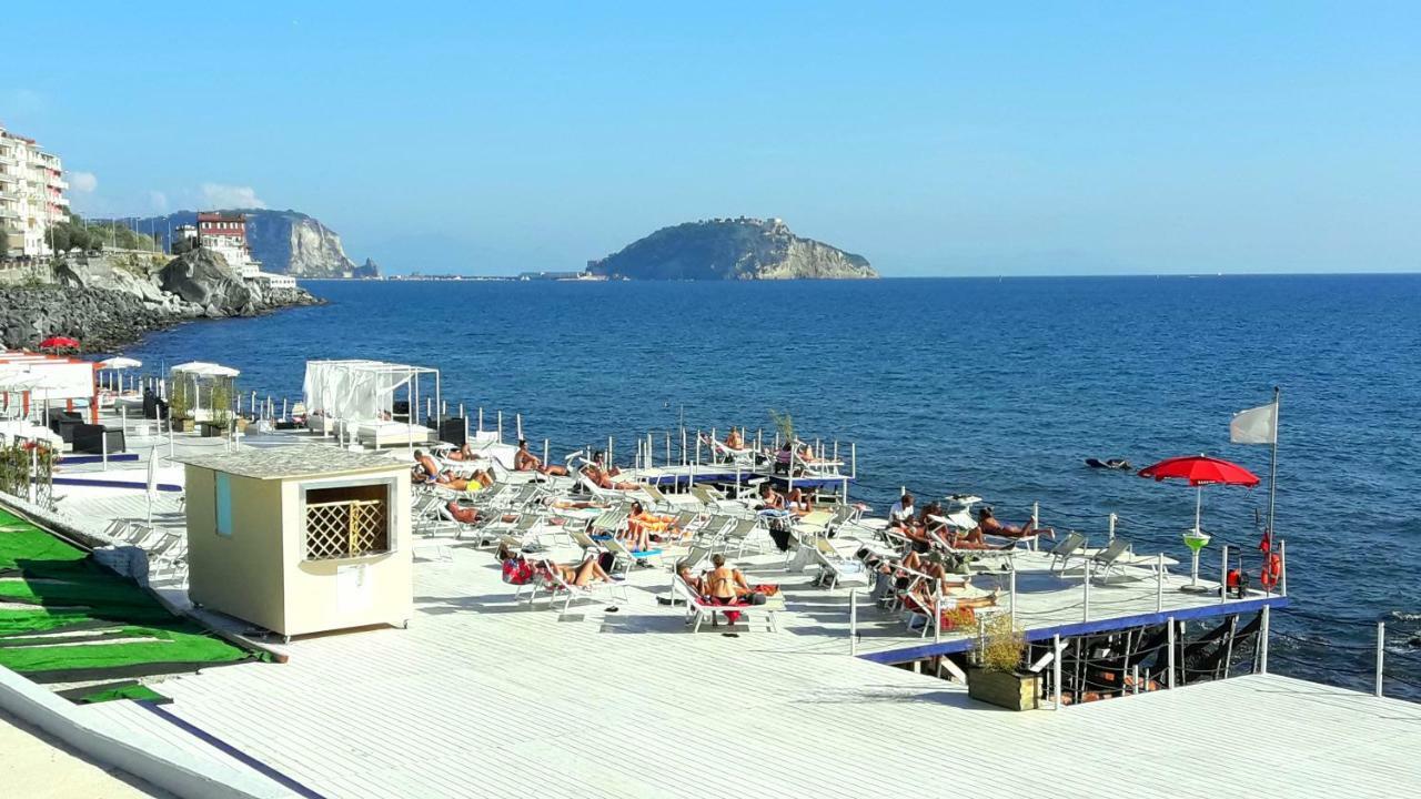 Coral & Turquoise Apartment Pozzuoli Exterior photo